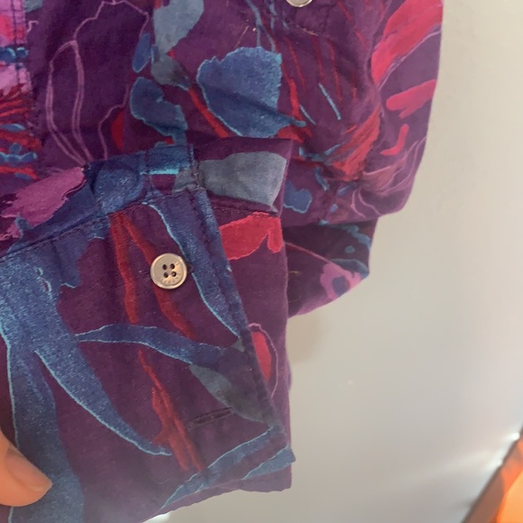 Express Button Down Top - Picture 4 of 10